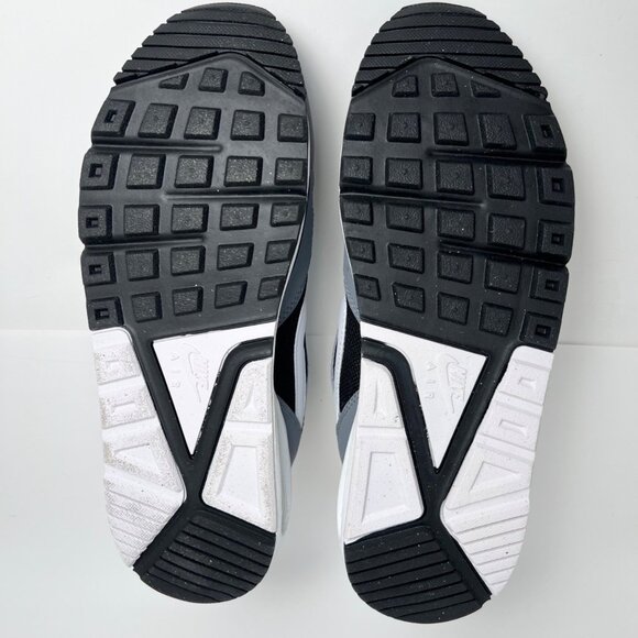 NIKE Air Max Correlate 511416-011 Sneakers Mens Size 8 Black/White/Grey NEW - Picture 11 of 13